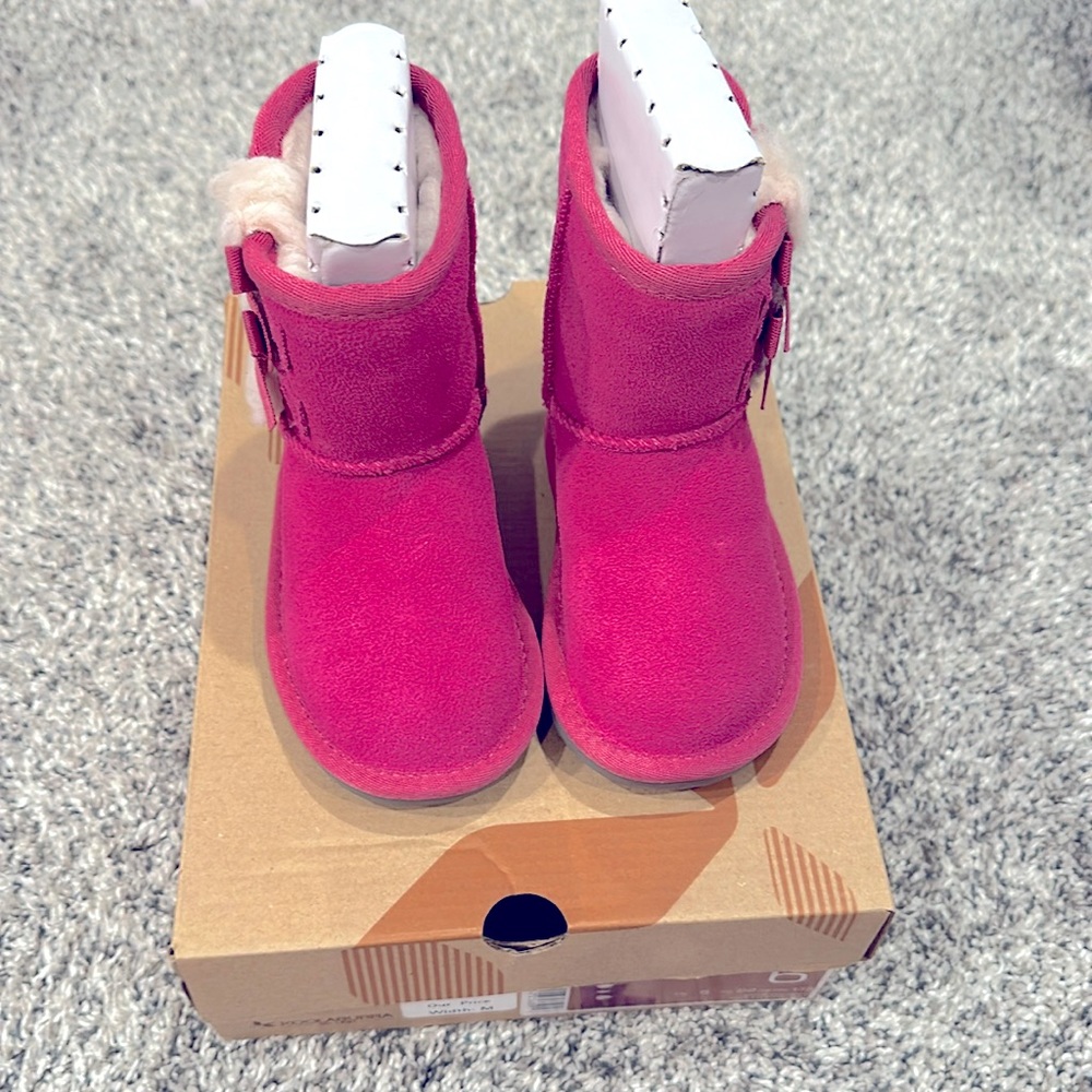 Kookaburra pink bow Uggs